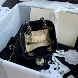 Chanel Winter New Plaid Velvet Chain Crossbody Bucket Bag Black