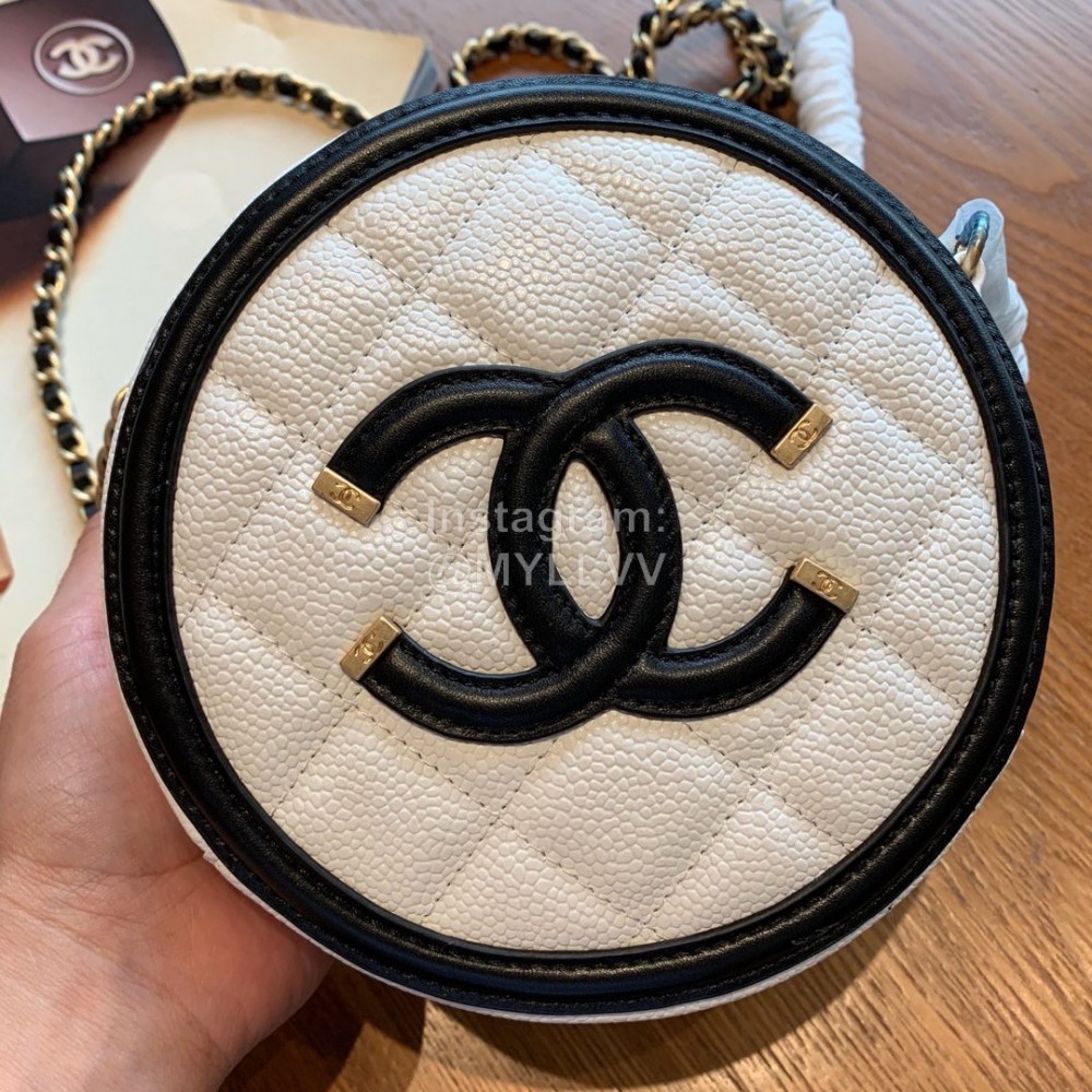 Chanel White Plaid Leather Chain Crossbody Round Bag 