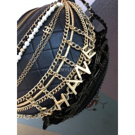 Chanel Vintage Sheepskin Pearl Chain Chest Bag S0775