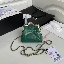 Chanel Vintage Sheepskin Chain Crossbody Mini Bag Green
