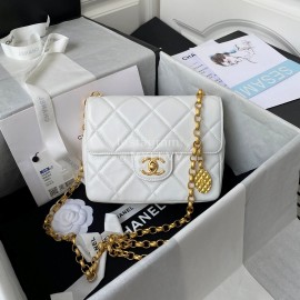 Chanel Vintage Sheepskin Chain Crossbody Flap Bag White As2693