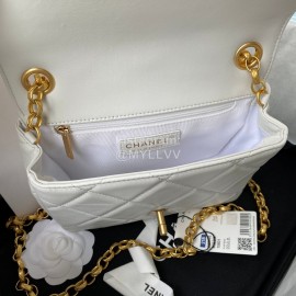 Chanel Vintage Sheepskin Chain Crossbody Flap Bag White As2693