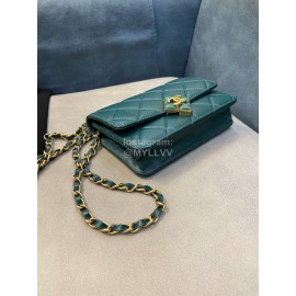 Chanel Vintage Sheepskin Diamond Buckle Chain Crossbody Flap Bag Green