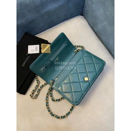 Chanel Vintage Sheepskin Diamond Buckle Chain Crossbody Flap Bag Green