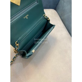 Chanel Vintage Sheepskin Diamond Buckle Chain Crossbody Flap Bag Green