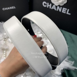 Chanel Fashion Calf Leather Gold Buckle 28mm Pharrell Belts White