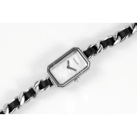 Chanel PremièRe Rock Pop White Dial Chain Watch For Women