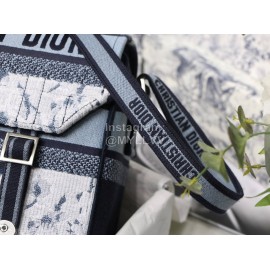Dior Camp Universe Totem Messenger Bag M9020