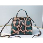 Fendi Exquisite Snake Pattern Messenger Bag For Women Green