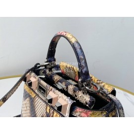 Fendi Exquisite Snake Pattern Messenger Bag For Women