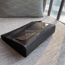 Fendi Fashion Leather Handbag Gold