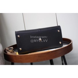 Fendi Black Leather Medium Handbag