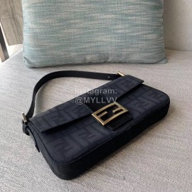 Fendi Black Retro Shoulder Bag Underarm Bag