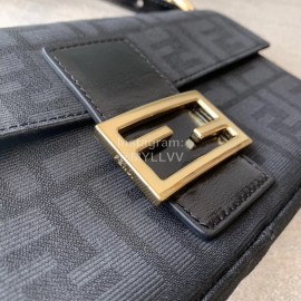 Fendi Black Retro Shoulder Bag Underarm Bag