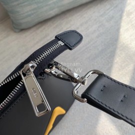 Fendi Roman Leather One Shoulder Messenger Bag Yellow