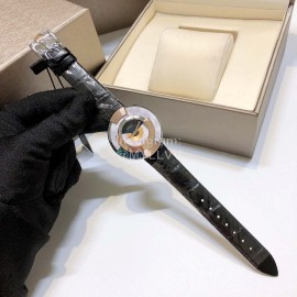 Fendi Fashion Diamond Dial Leather Strap Watch For Women