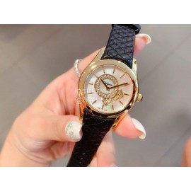 Ferragamo Fashion Sapphire Crystal Leather Strap Quartz Watch