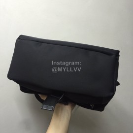 Givenchy Letter Fashion Men's Crossbody Chest Bag Black