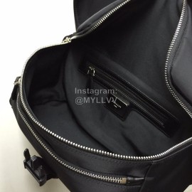 Givenchy Letter Fashion Men's Crossbody Chest Bag Black
