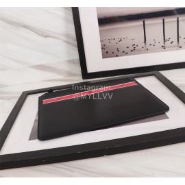 Givenchy Red Horizontal Five-Pointed Star Pattern Leather Handbag Black