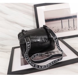 Givenchy Pandora Letter Ribbon Pandora Box Shoulder Bag Black