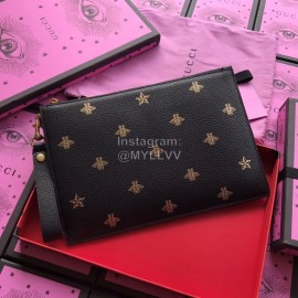 Gucci Bee Yang Gold Leather Handbag Black 495066