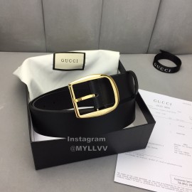 Gucci Black Leather Gold Needle Buckle Belt