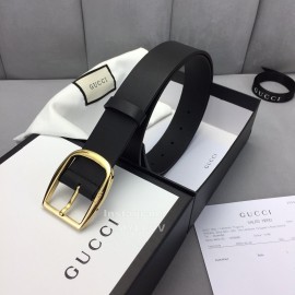 Gucci Black Leather Gold Needle Buckle Belt