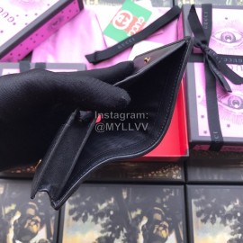 Gucci  GG Marmont Heart-Shaped Sequin Crystal Embroidery Short Velvet Wallet Black 466492