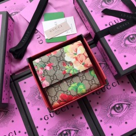 Gucci Blooms Geranium Print Short Clamshell Leather Wallet Red 410071