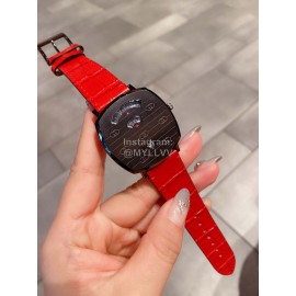 Gucci Grip Series Leather Strap Watch Red