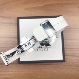 Gucci New Luminous Dial Neutral Diving Watch White