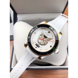 Gucci New Luminous Dial Neutral Diving Watch