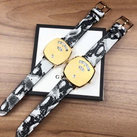 Gucci Arcuate Square Case Watch For Men And Women White