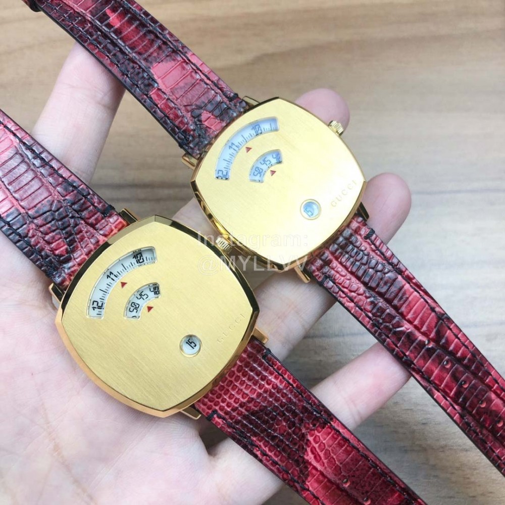 Gucci Arcuate Square Case Watch For Men And Women Red