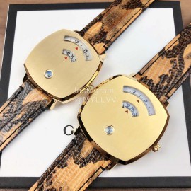 Gucci Arcuate Square Case Watch For Men And Women Yellow