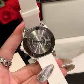 Gucci Dive Series White Rubber Strap Leisure Watch