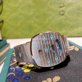 Gucci Steel Strap Luminous Watch For Men And Women Blue