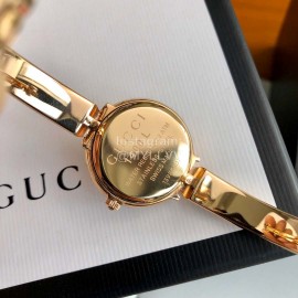 Gucci Sapphire Glass White Dial Bracelet Watch For Women