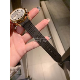 Gucci Grip Series Fashion Interlocking Double G Rubber Strap Watch