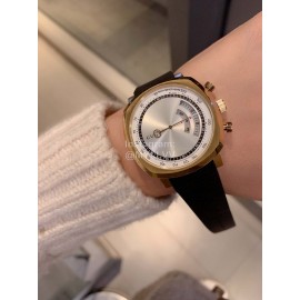 Gucci Grip Series Fashion Interlocking Double G Rubber Strap Watch