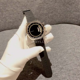 Gucci Grip Series Interlocking Double G Rubber Strap 40mm Dial Watch