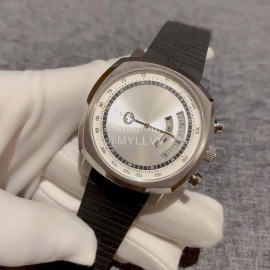 Gucci Grip Series 40mm Dial Interlocking Double G Rubber Strap Watch