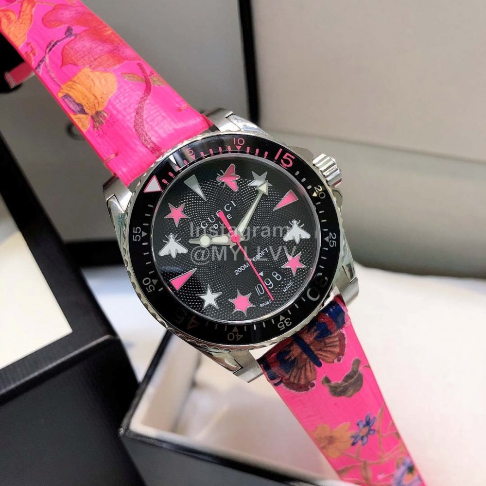 Gucci 40mm Dial Cowhide Strap Watch For Women