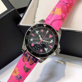 Gucci 40mm Dial Cowhide Strap Watch For Women