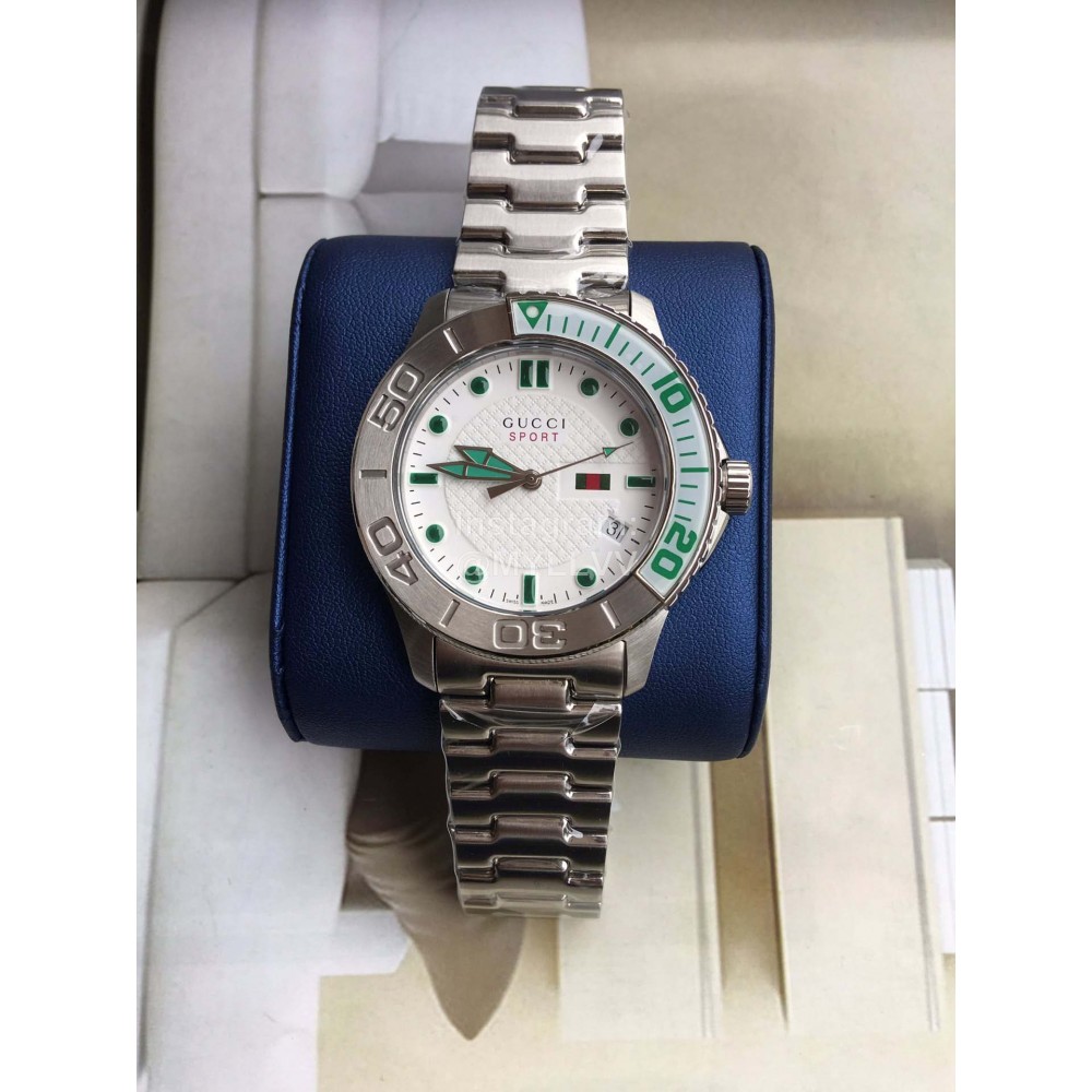 Gucci Sapphire Crystal 44mm Dial Quartz Watch Green