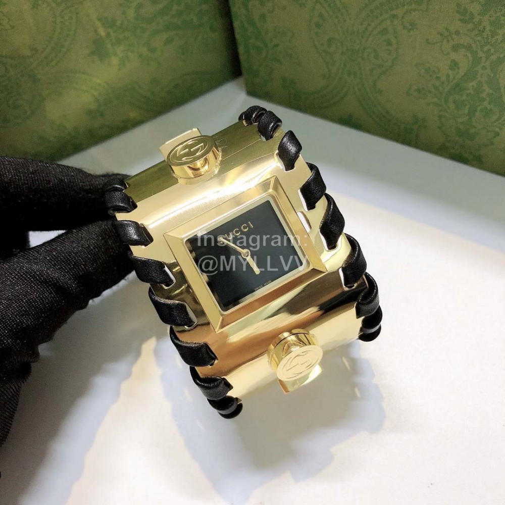 Gucci New Gold Square Dial Bracelet Watch