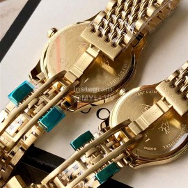 Gucci Bee Pattern Pointer Quartz Watch Gold