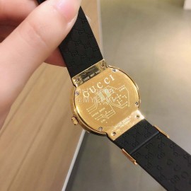 Gucci Mickey Mouse Series Fine Steel Case Watch