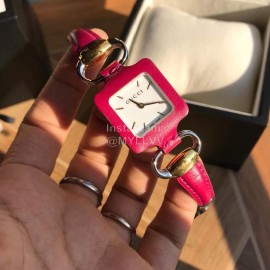 Gucci Fashion Square Dial Watch For Women Red